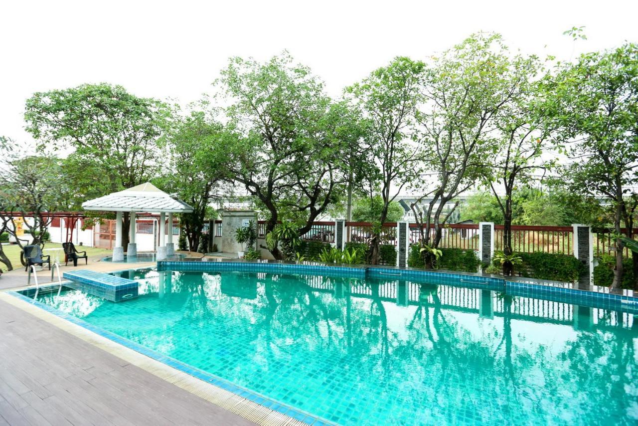 Ferienwohnung Bellevue Boutique Bangkok Exterior foto